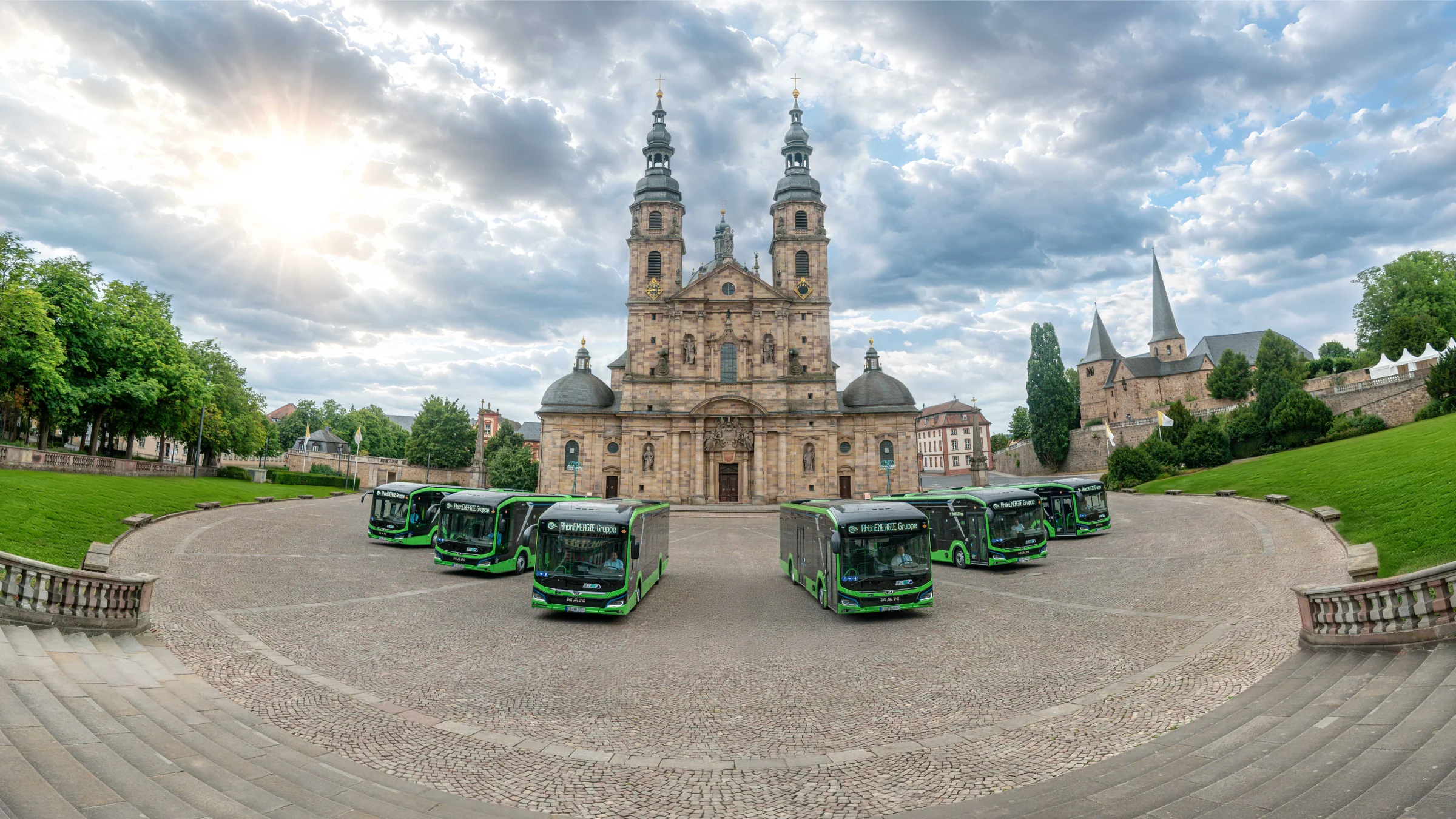 pm-e-busse-dom-weitwinkel