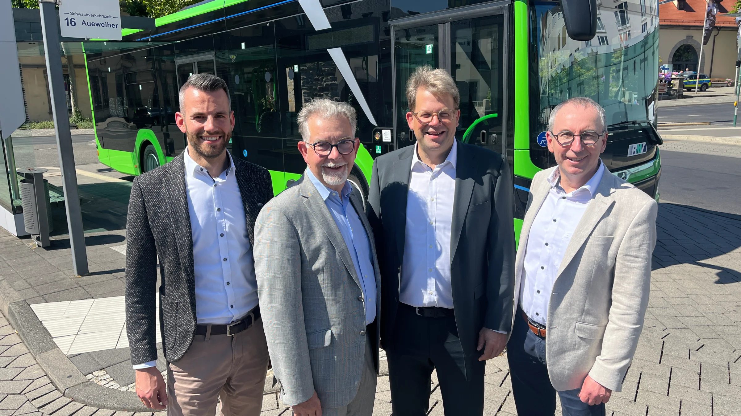 pm-e-busse-einweihung